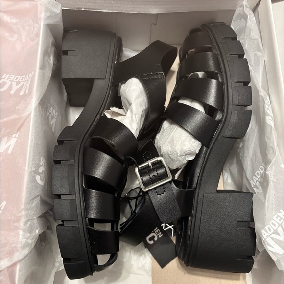 Chunky Black Platform Sandals - Picture 1 of 7